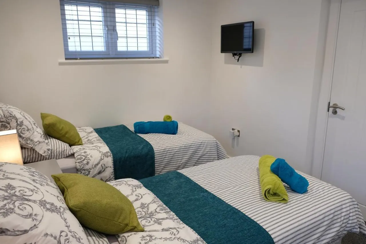 Rosemary House Accommodation-Nr Brs Airport Winford 5*,  United Kingdom