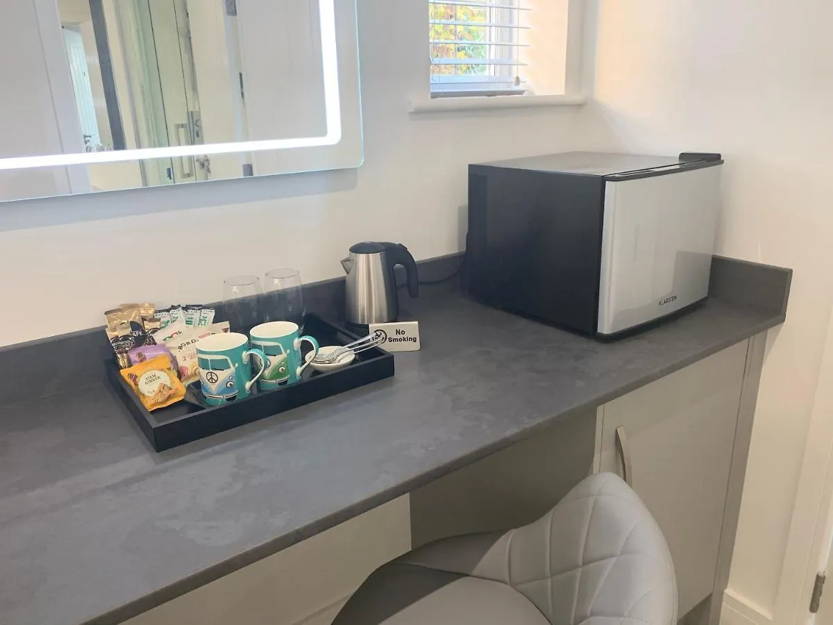 Rosemary House Brs Airport Accommodation Winford