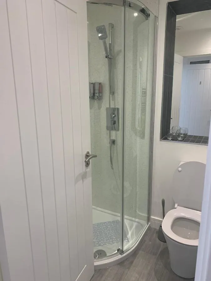 Rosemary House Brs Airport Accommodation Winford