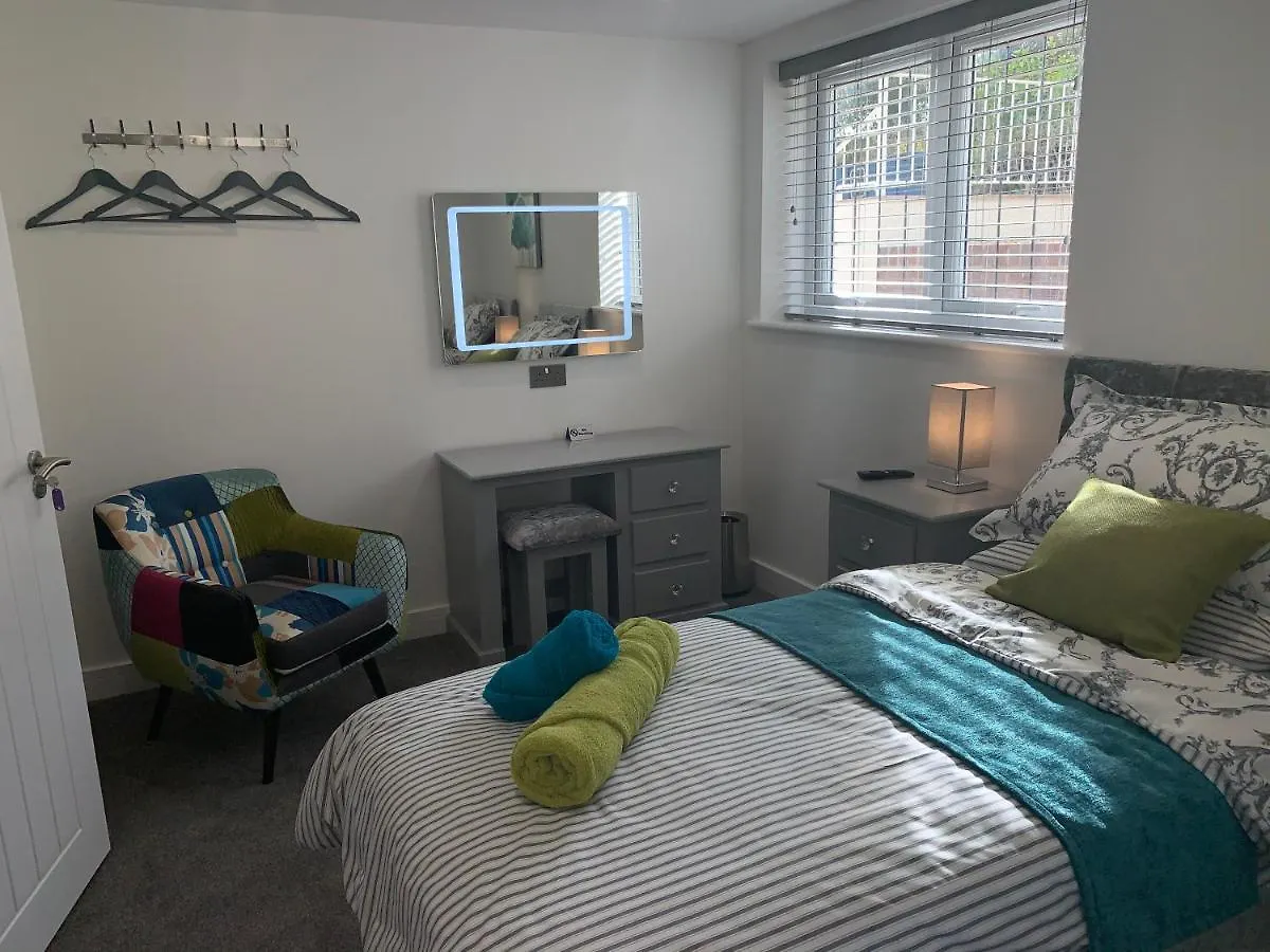Rosemary House Brs Airport Accommodation Winford